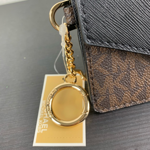 Michael Kors Kala SM Flap Key Card Case - Picture 2 of 6